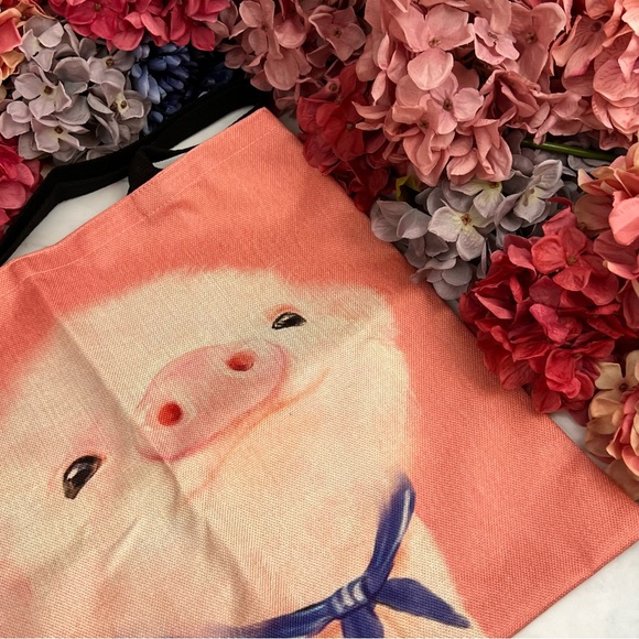 Eco-Friendly Wilbur the Pig Folding Tote Bag - Picture 7 of 13